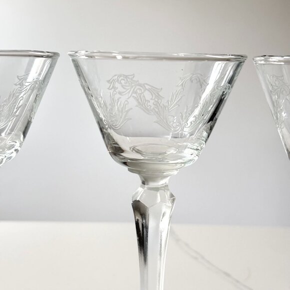 Set of 3 Etched Glass Cordial Glasses Bar Shot Glasses Elegant Vintage Drinkware - Picture 5 of 9